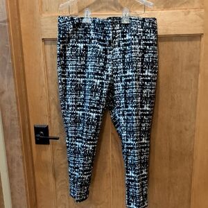 Apt. 9 Black and White Ankle Jeans